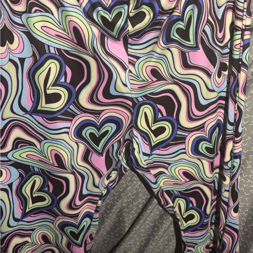 SHEIN Colorful Heart Patterned Leggings Rave EDM